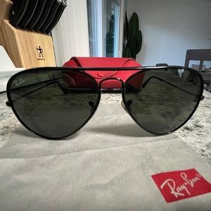 Ray ban aviators